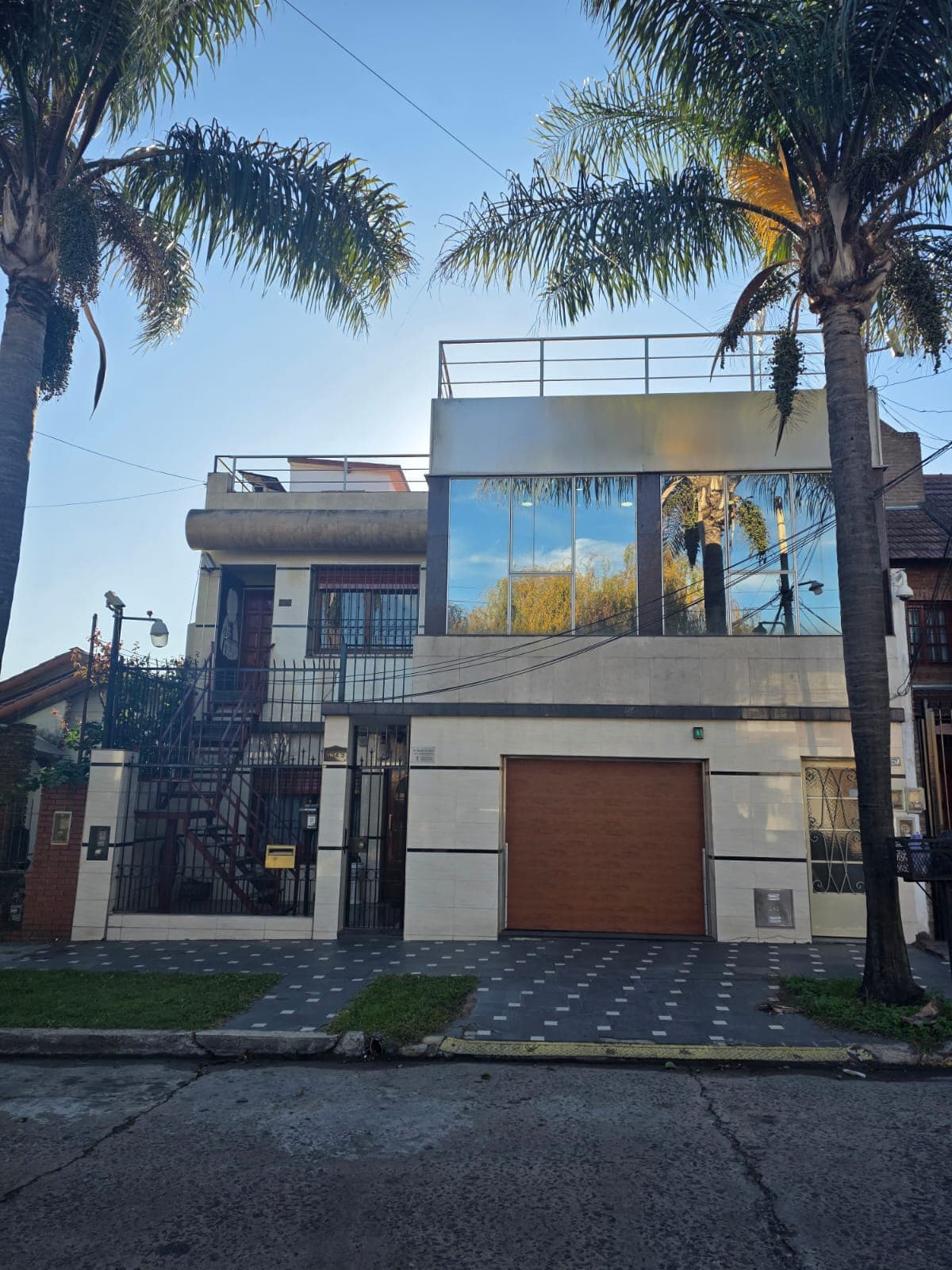 Fachada del consultorio odontológico del Dr. Cruz Alave en Ciudad Jardín Lomas del Palomar
