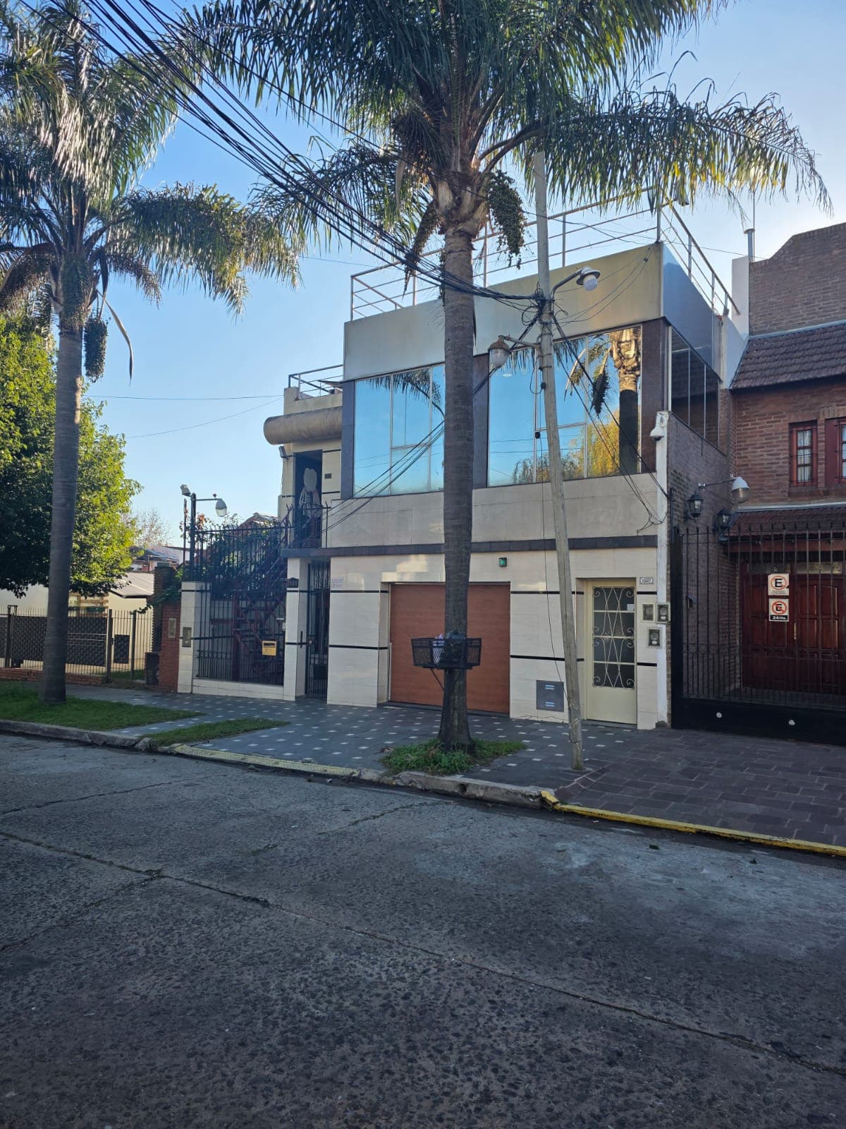 Fachada del consultorio odontológico del Dr. Cruz Alave en Ciudad Jardín Lomas del Palomar